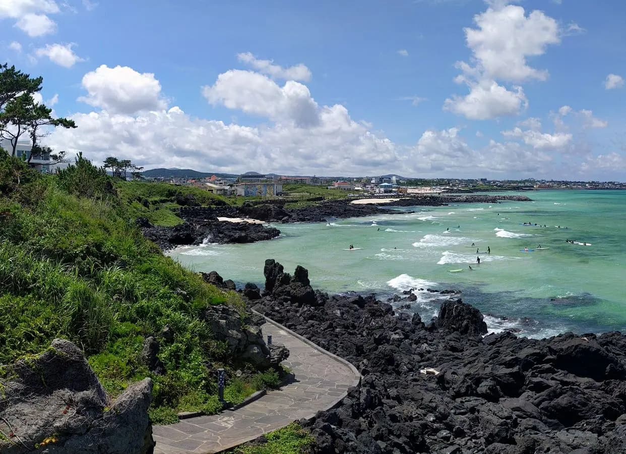 애월한담해안산책로 (Aewol Handam Coastal Walk)