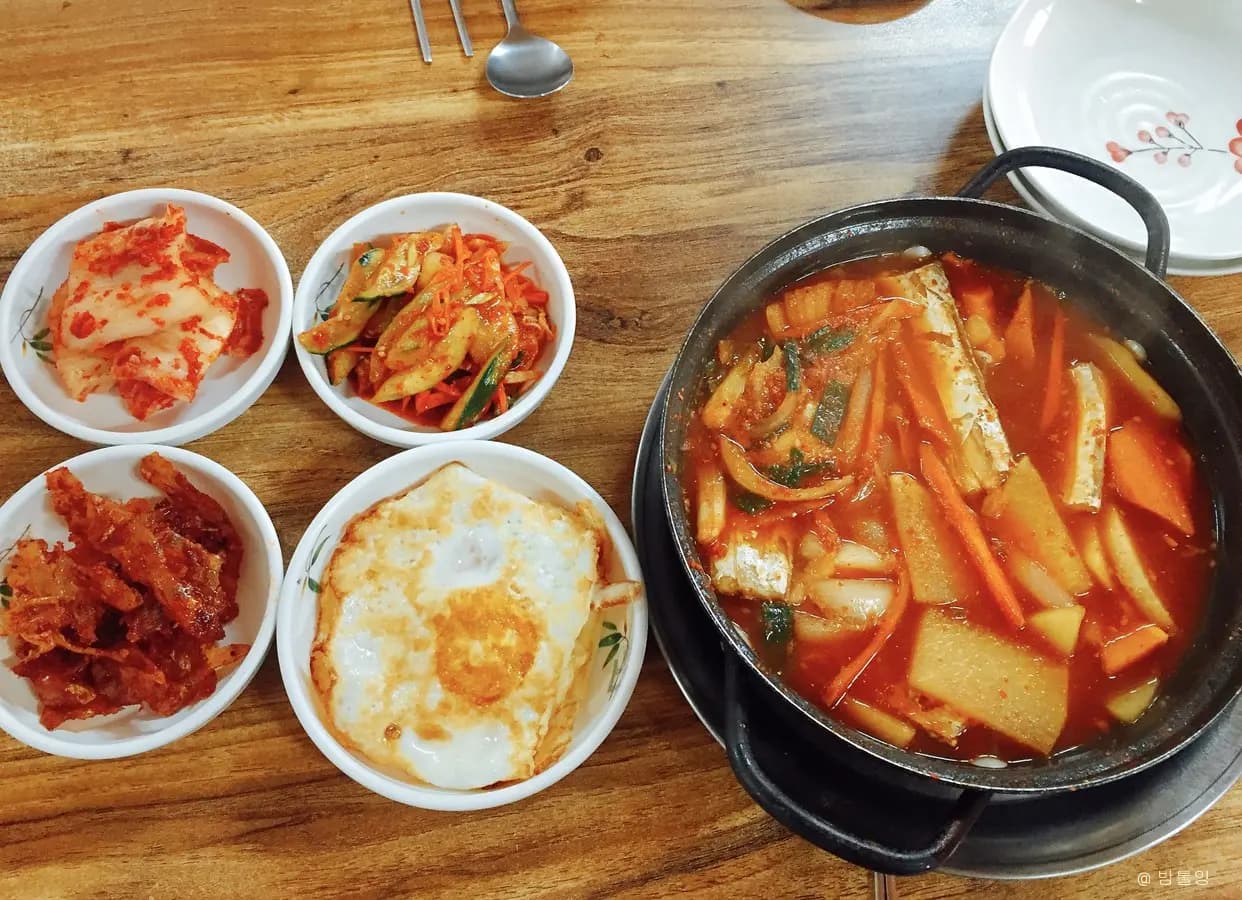 둥지식당