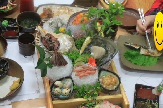 Jeju Olle Hoetjip (Raw Fish Restaurant)