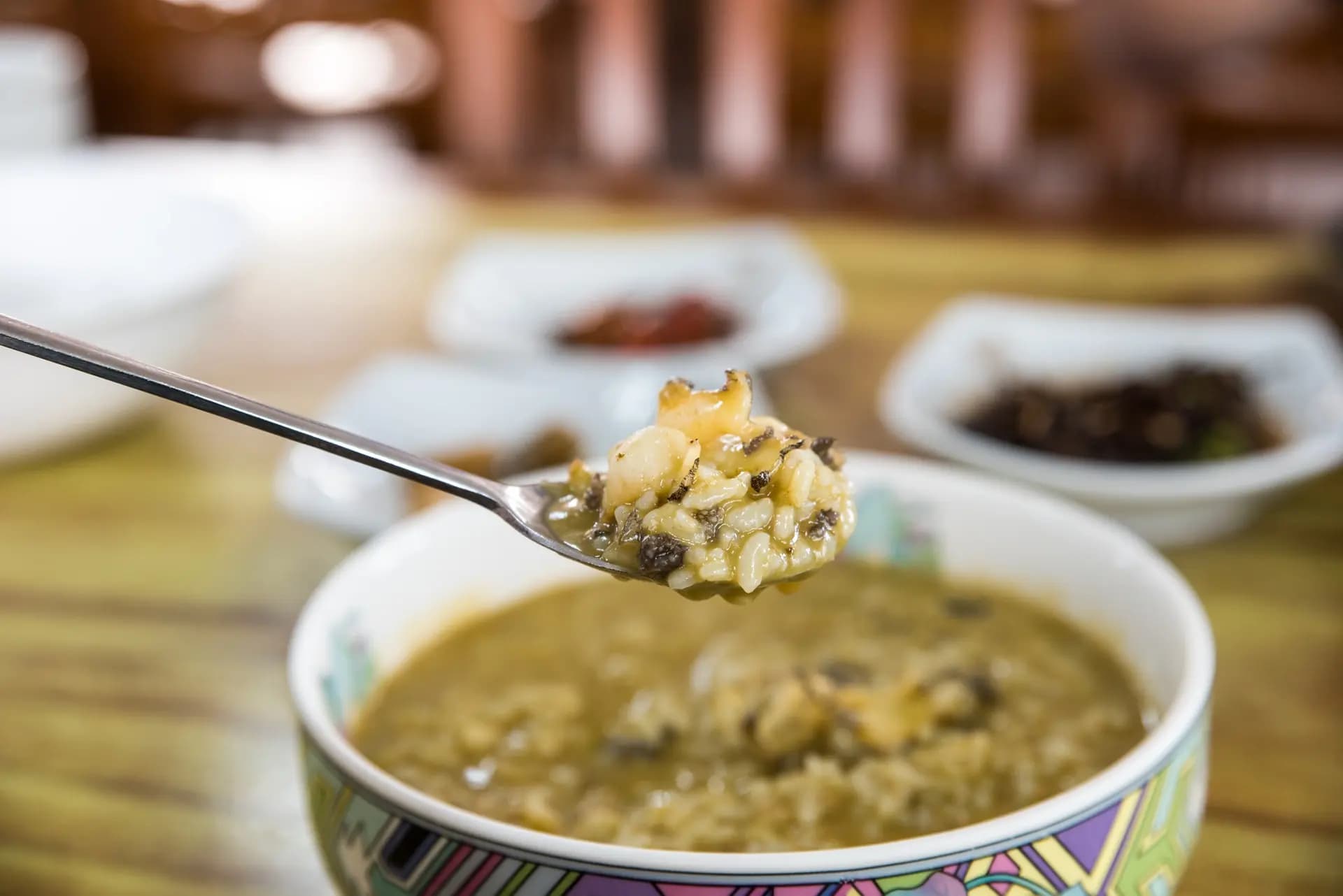 알고 먹으면 더욱 맛있다<당신이 모르는 제주의 맛>