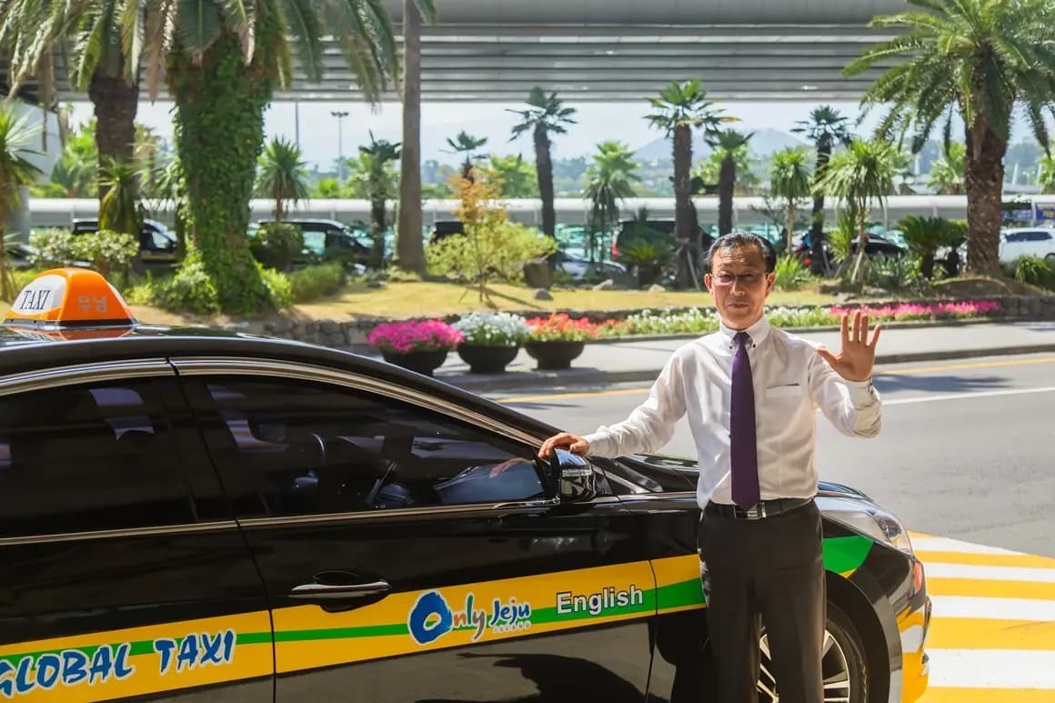Taxis and Taxi Tours