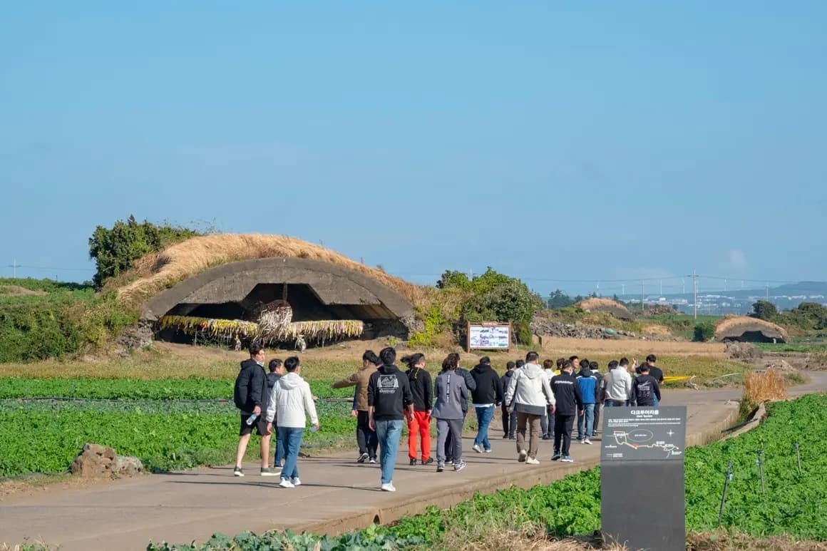 There is no fixed limitation in history <Dark Tourism>