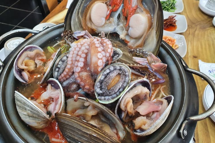 논짓물식당
