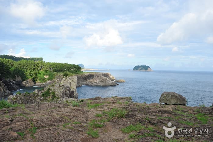 Sammaebong Peak (삼매봉)